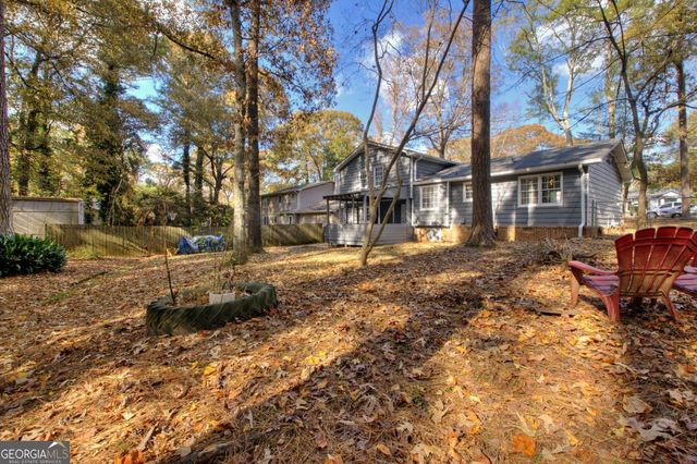 5315 Rockborough Trail, Stone Mountain, GA 30083