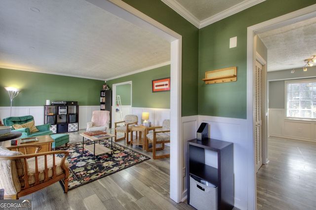 5315 Rockborough Trail, Stone Mountain, GA 30083