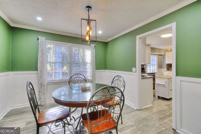 5315 Rockborough Trail, Stone Mountain, GA 30083