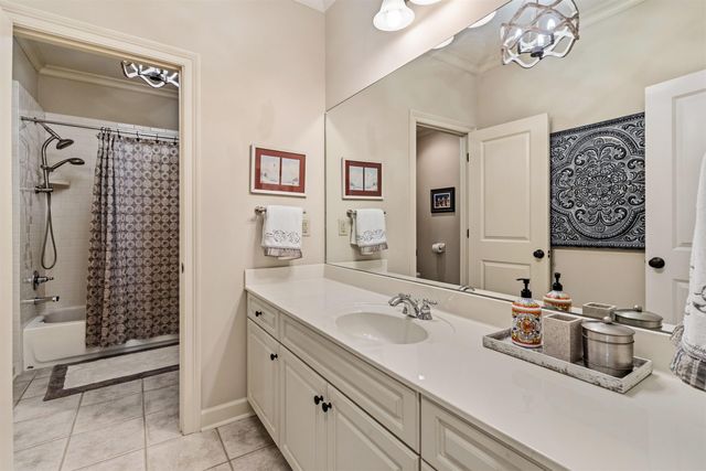 274 EASTLAND DR, Memphis, TN 38111