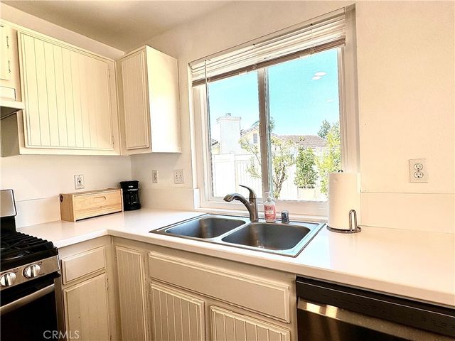 13366 Knollwood Drive, Corona, CA 92883