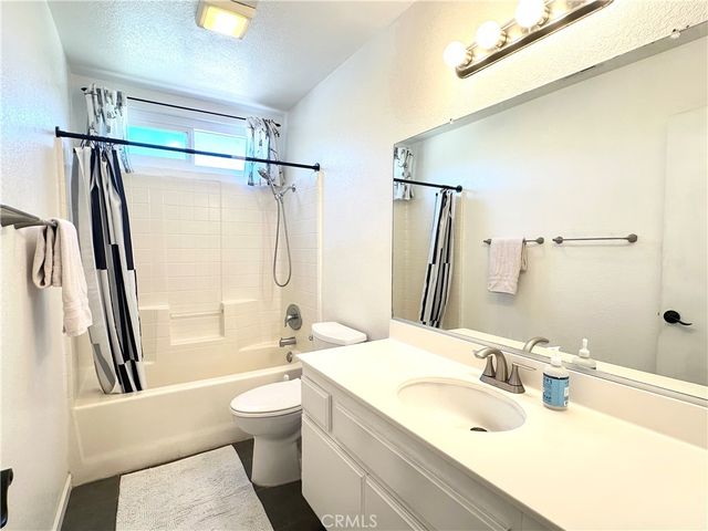 13366 Knollwood Drive, Corona, CA 92883