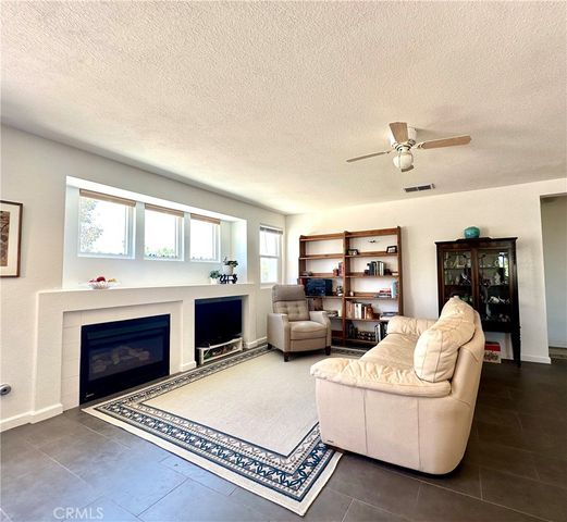 13366 Knollwood Drive, Corona, CA 92883