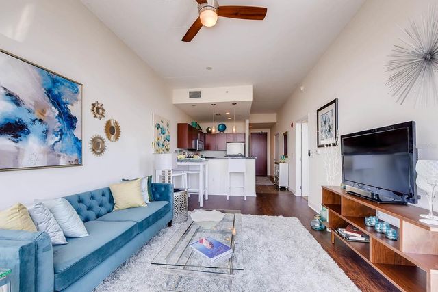 111-4 WASHINGTON STREET, Orlando, FL 32801
