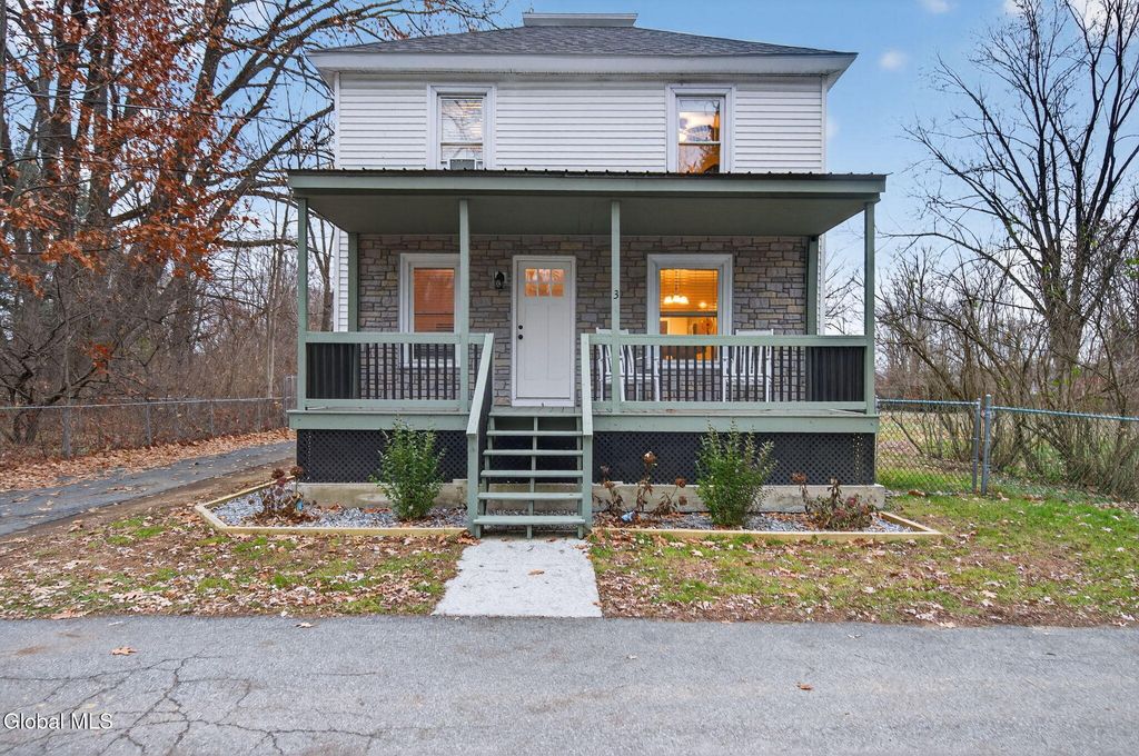 3 Anderson Road, Moreau, NY 12803