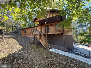 58 FOSTER LN, Berkeley Springs, WV 25411