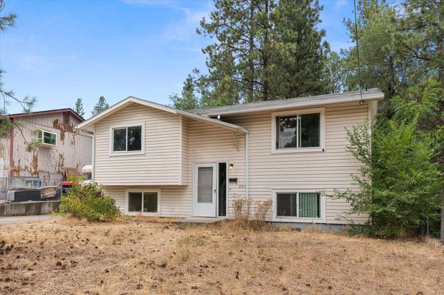 2011 E 11th Ave, Spokane, WA 99202
