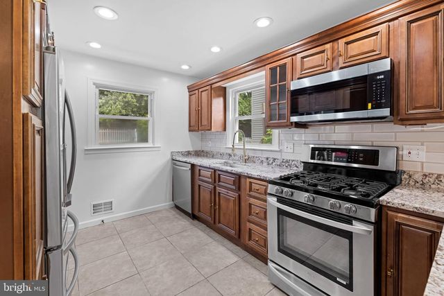 5522 BOSWORTH AVE, Baltimore, MD 21207