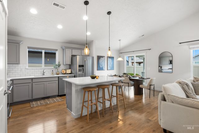 15100 N Fishing Creek Ave, Nampa, ID 83651