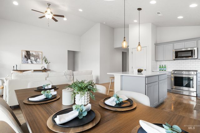 15100 N Fishing Creek Ave, Nampa, ID 83651