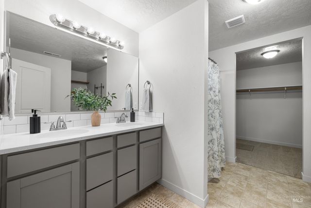 15100 N Fishing Creek Ave, Nampa, ID 83651