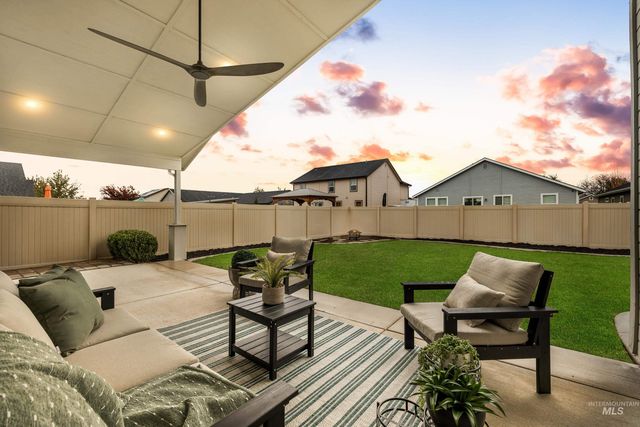 15100 N Fishing Creek Ave, Nampa, ID 83651