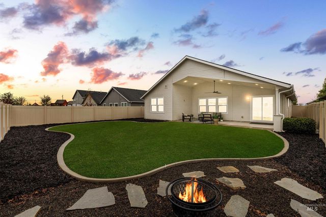 15100 N Fishing Creek Ave, Nampa, ID 83651