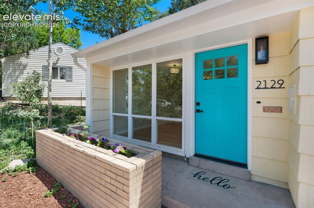 2129 Pheasant Place, Colorado Springs, CO 80909 — photo 2