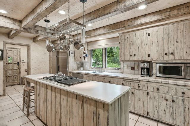 101 Ardmore Drive, Golden Valley, MN 55422