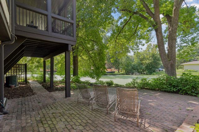 101 Ardmore Drive, Golden Valley, MN 55422