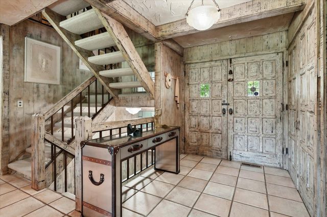 101 Ardmore Drive, Golden Valley, MN 55422