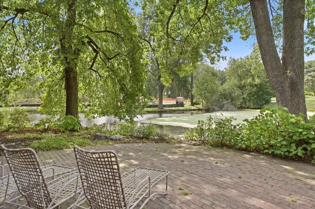 101 Ardmore Drive, Golden Valley, MN 55422
