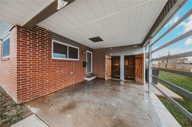 510 12th Street, Rogers, AR 72756