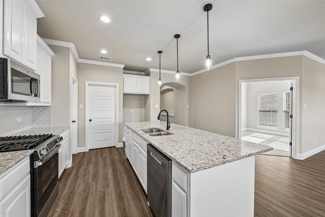 1045 Nighthawk Trail, Alvarado, TX 76009