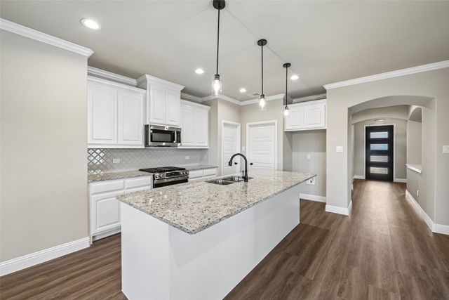1045 Nighthawk Trail, Alvarado, TX 76009
