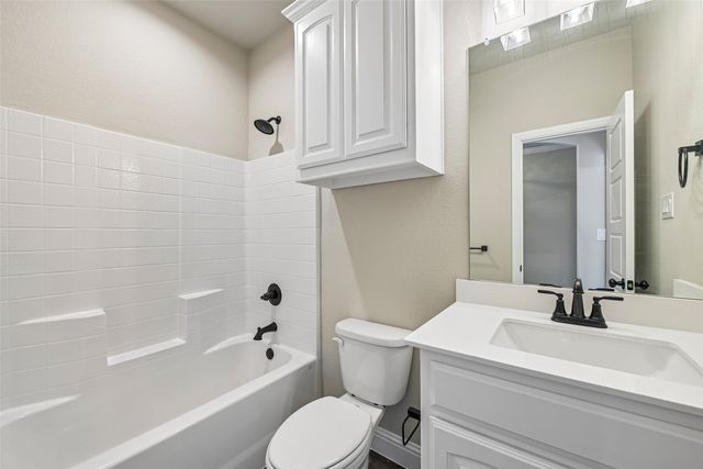 1045 Nighthawk Trail, Alvarado, TX 76009