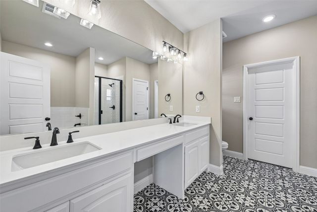 1045 Nighthawk Trail, Alvarado, TX 76009