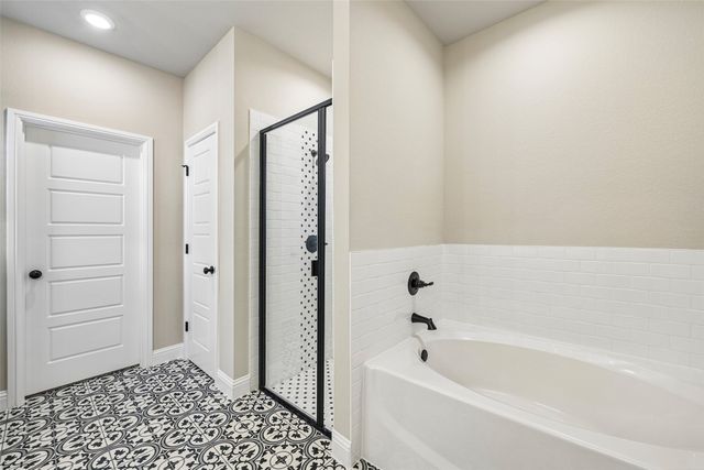 1045 Nighthawk Trail, Alvarado, TX 76009