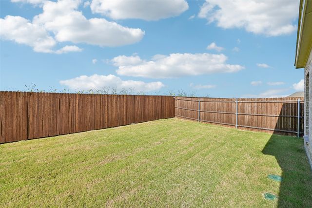 1045 Nighthawk Trail, Alvarado, TX 76009