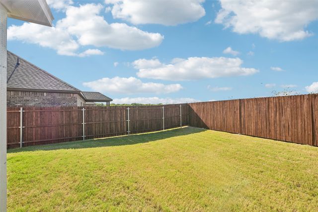 1045 Nighthawk Trail, Alvarado, TX 76009