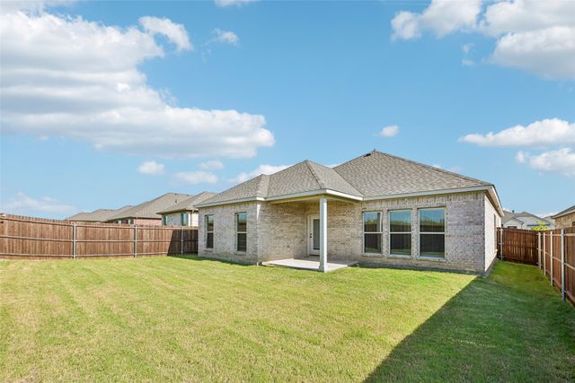 1045 Nighthawk Trail, Alvarado, TX 76009