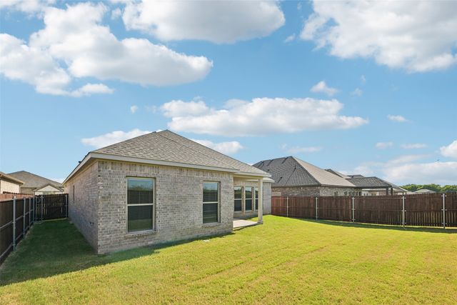 1045 Nighthawk Trail, Alvarado, TX 76009