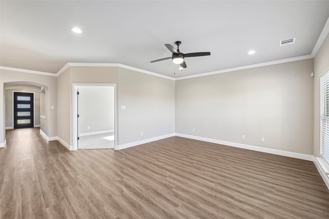 1045 Nighthawk Trail, Alvarado, TX 76009