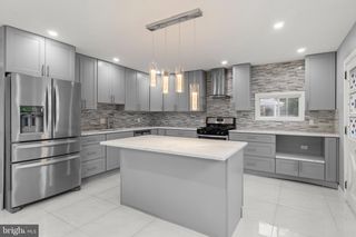 11405 GIFFORD AVE, Philadelphia, PA 19116