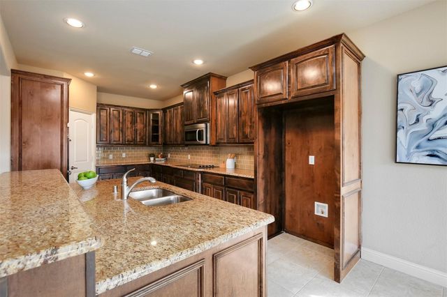1087 Sahallee Drive, Frisco, TX 75033