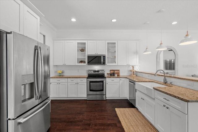 3203 W SANTIAGO STREET B, Tampa, FL 33629