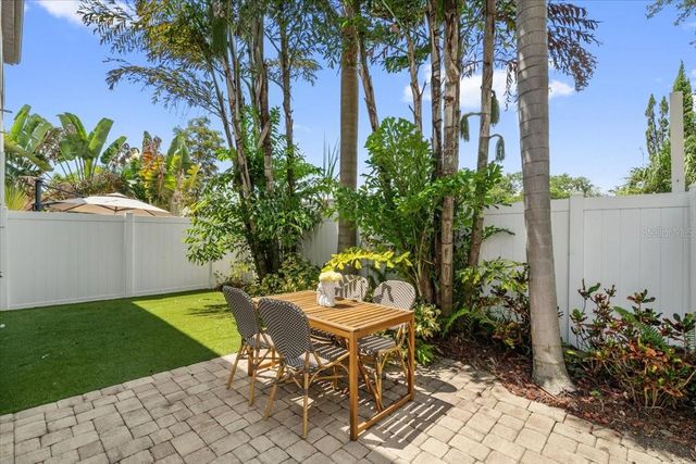 3203 W SANTIAGO STREET B, Tampa, FL 33629