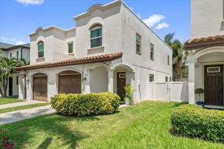 3203 W SANTIAGO STREET B, Tampa, FL 33629