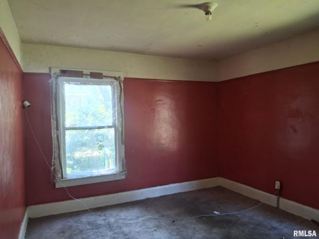 1415-1417 S GREENLAWN Avenue, Peoria, IL 61605