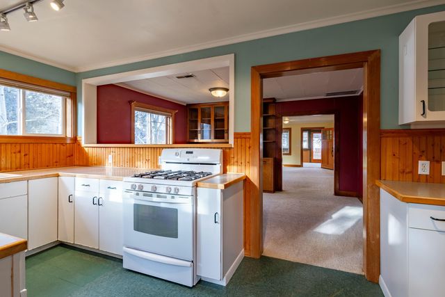 205 E Washington Avenue, Sisters, OR 97759