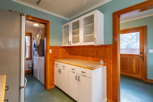 205 E Washington Avenue, Sisters, OR 97759