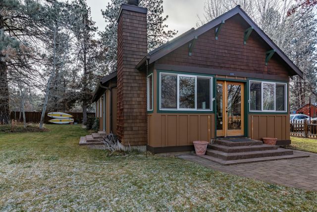205 E Washington Avenue, Sisters, OR 97759