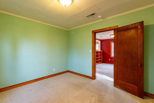 205 E Washington Avenue, Sisters, OR 97759