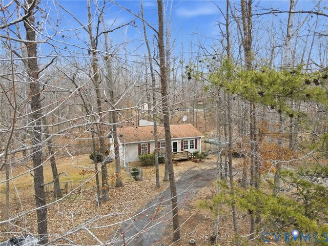 1637 Gardners Rd, Mineral, VA 23117