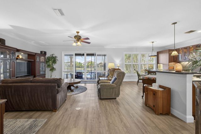 109 Isola Circle, Royal Palm Beach, FL 33411