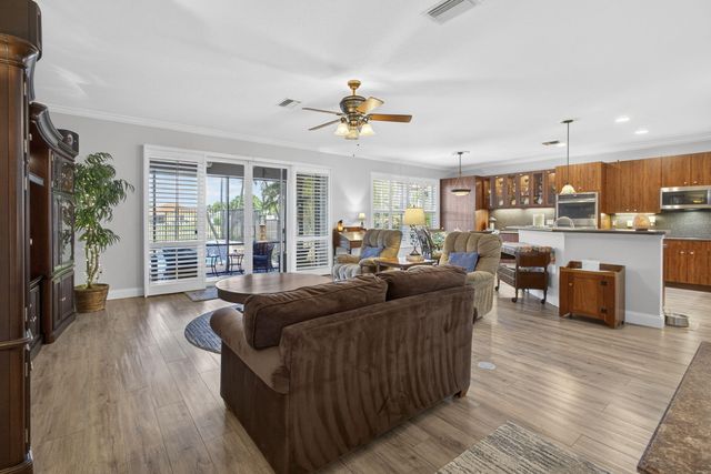 109 Isola Circle, Royal Palm Beach, FL 33411