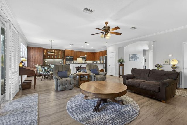 109 Isola Circle, Royal Palm Beach, FL 33411