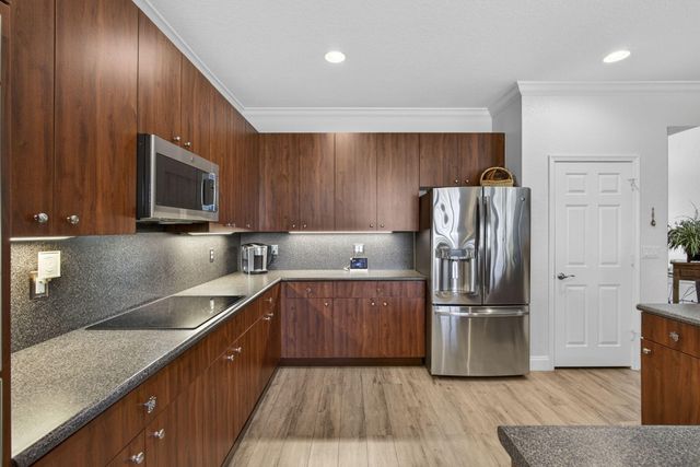 109 Isola Circle, Royal Palm Beach, FL 33411