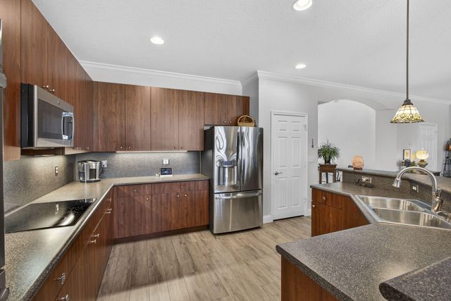 109 Isola Circle, Royal Palm Beach, FL 33411