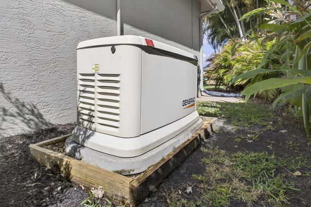 109 Isola Circle, Royal Palm Beach, FL 33411